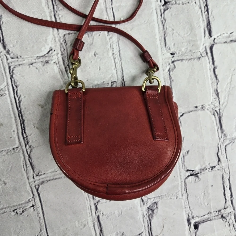 Vtg Coach 0520-109 red leather mini belt bag small little crossbody purse